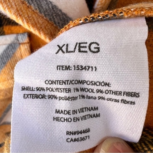 MOUNTAIN WOOL BLEND OVERSIZED PLAID SHACKET SIZE XL EUC - Picture 8 of 10